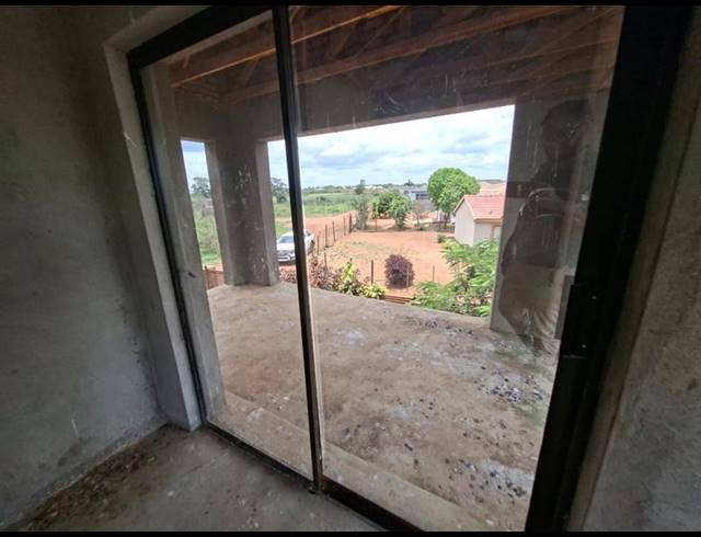 3 BEDROOM HOUSE FOR SALE IN MADOMBIDZHA